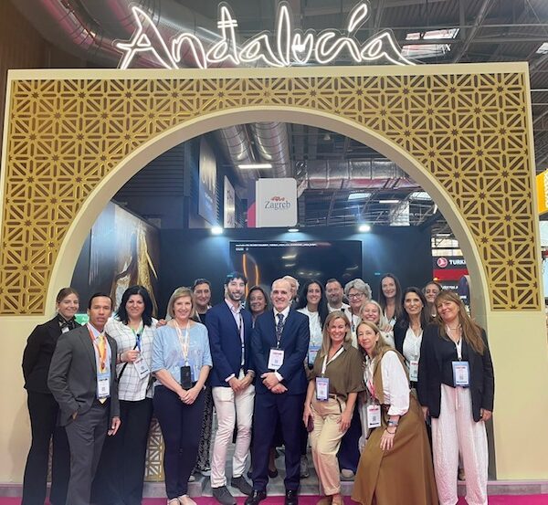 Costa de Almería Potencia su Presencia Internacional en Dos Importantes Ferias del Turismo
