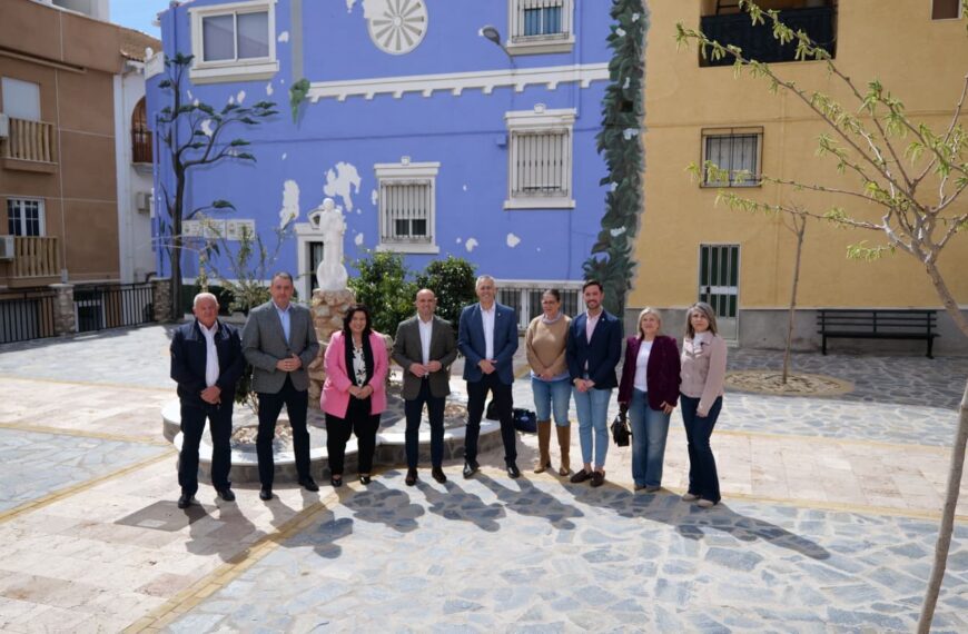 El Ayuntamiento de Olula del Río recibe 300.000 euros de la Diputación para renovar su campo de fútbol
