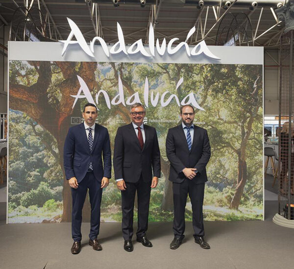 El Gobierno Andaluz Busca Incrementar el Turismo Interior, que Ya Atrae a Siete Millones de Viajeros