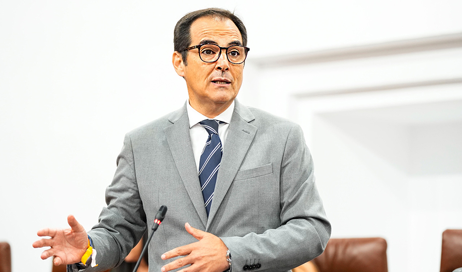 La Junta Exige al Gobierno de España que No Obstaculice el Avance Tecnológico de Andalucía 1 La Junta Exige al Gobierno de España que No Obstaculice el Avance Tecnológico de Andalucía