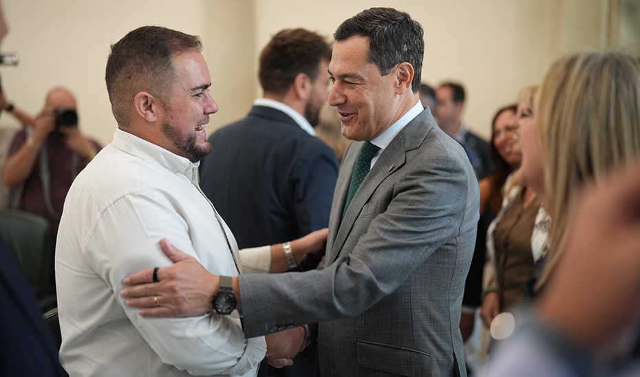 Moreno Anuncia Inversión de 46,2 Millones para Reparar Daños del Enjambre Sísmico en Granada 1 Moreno Anuncia Inversión de 46,2 Millones para Reparar Daños del Enjambre Sísmico en Granada