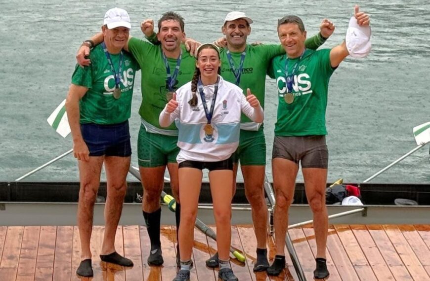 Bronce en cuatro con timonel