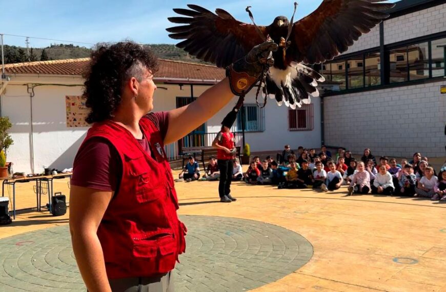 "Vuela por la Naturaleza" Abre Inscripciones para Centros Educativos el 15 de Septiembre - Federación Andaluza de Caza
