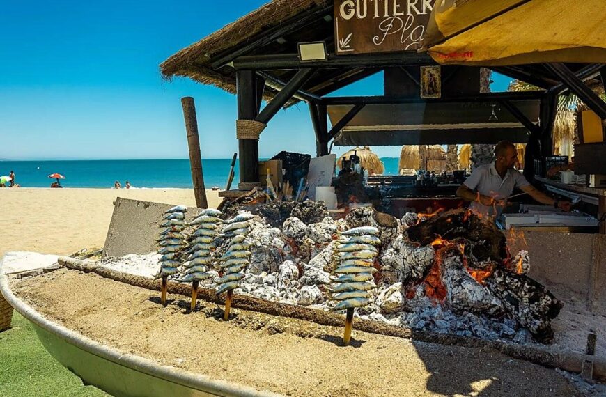 Chiringuitos de la Costa del Sol: Más que un Negocio Estacional