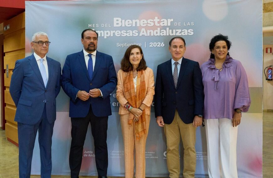 Foto de familia Mes del Bienestar
