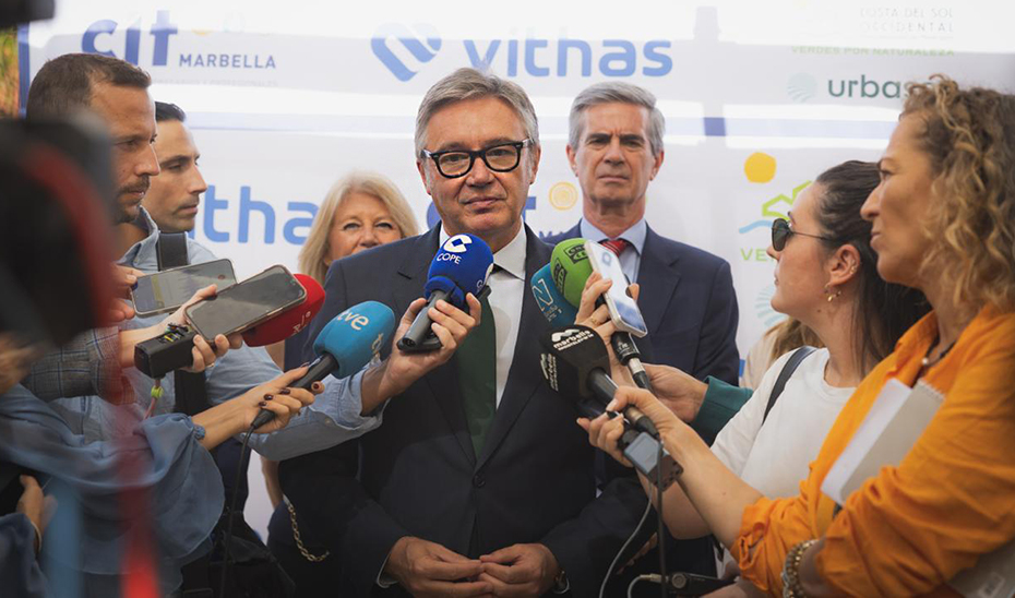 Propuesta de la Junta en Marbella: Gestión Turística Basada en el Valor Económico y el Equilibrio Territorial 1 Propuesta de la Junta en Marbella: Gestión Turística Basada en el Valor Económico y el Equilibrio Territorial