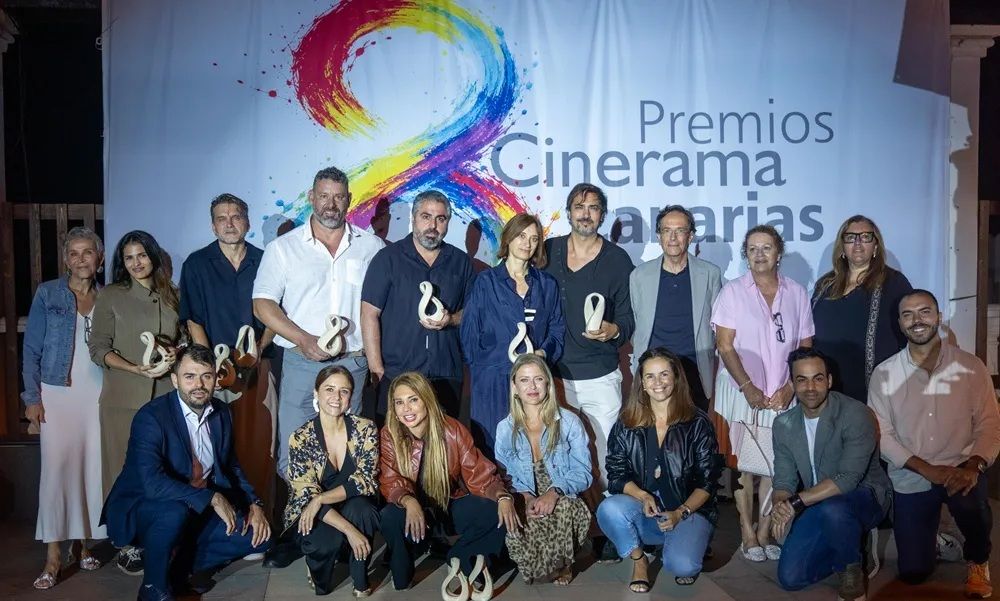 Triunfo de Solos: Tres Premios para la Película en el Debut del Festival Cinerama Canarias 1 María MR